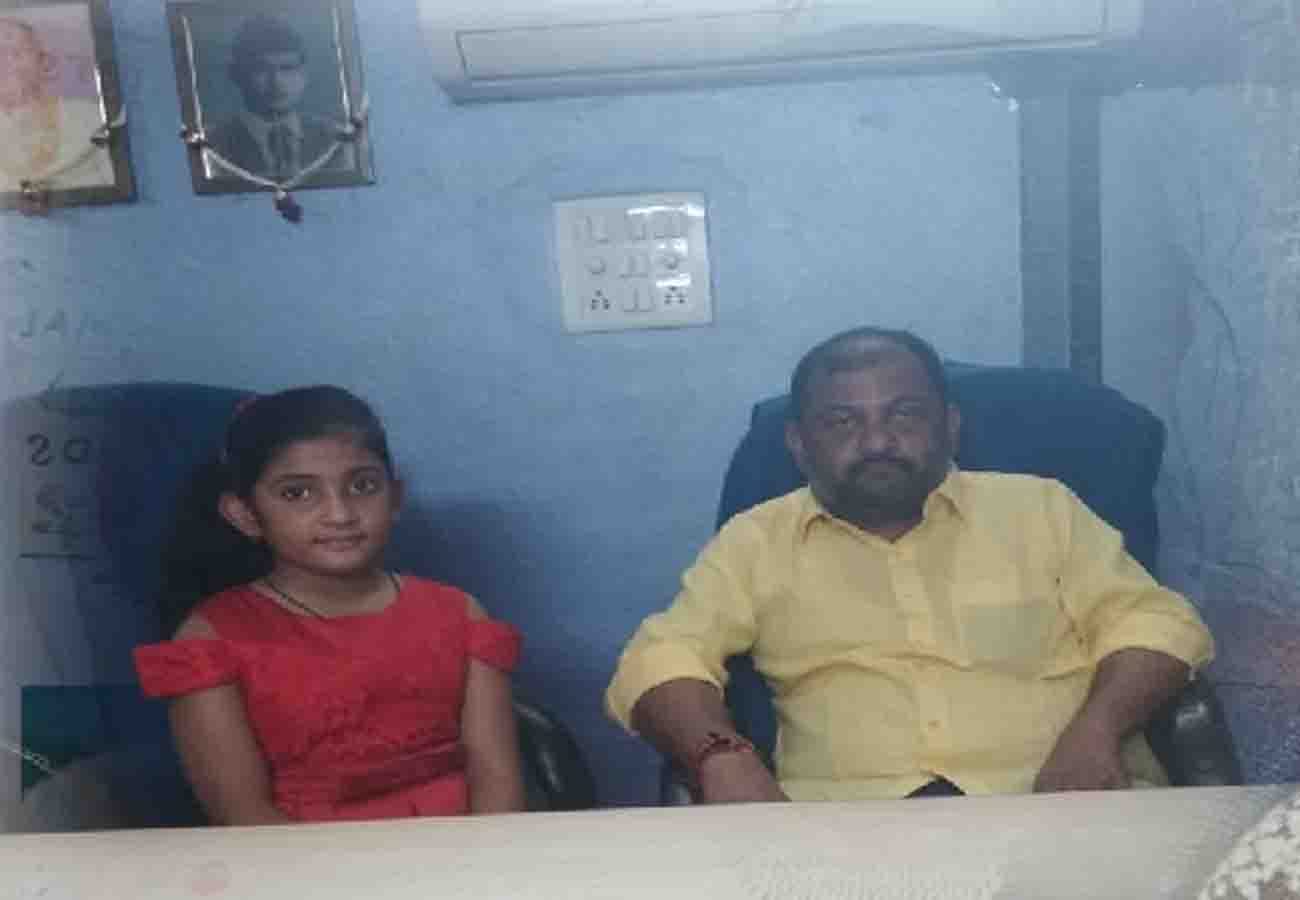 National girls day share selfie with cute daughter at workplace