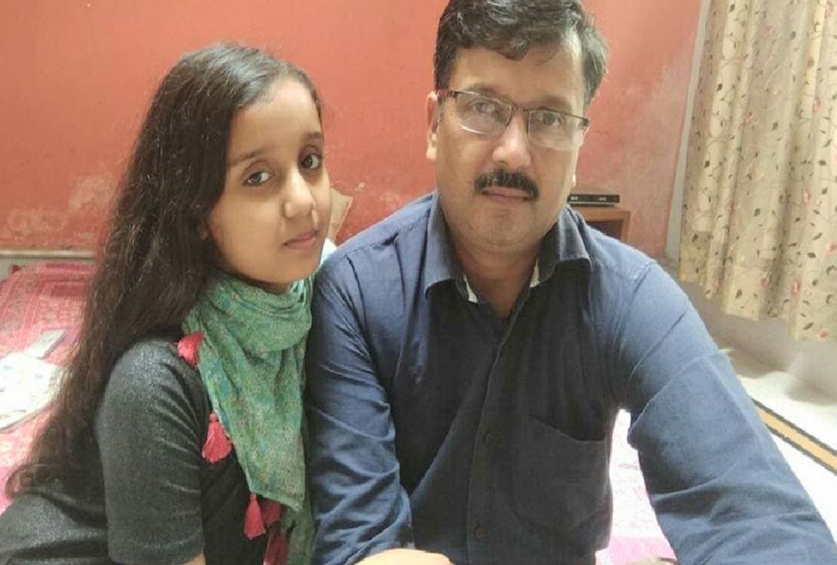 national girl child day: pics of daughters selfie at workplace in kangra himachal himachal