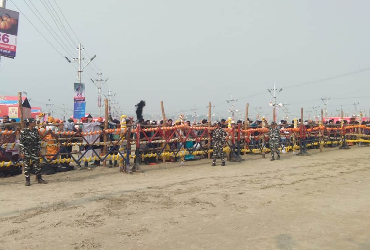 Kumbh 2019: latest photo Mauritius PM Pravind Jugnath in prayagraj