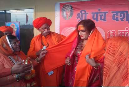Kumbh 2019: Sadhvi Ritambhara meet  kinnar Acharya