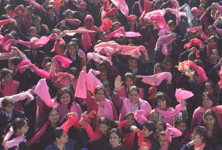 National Girl Child Day Celebration in Chandigarh With Pink Turban
