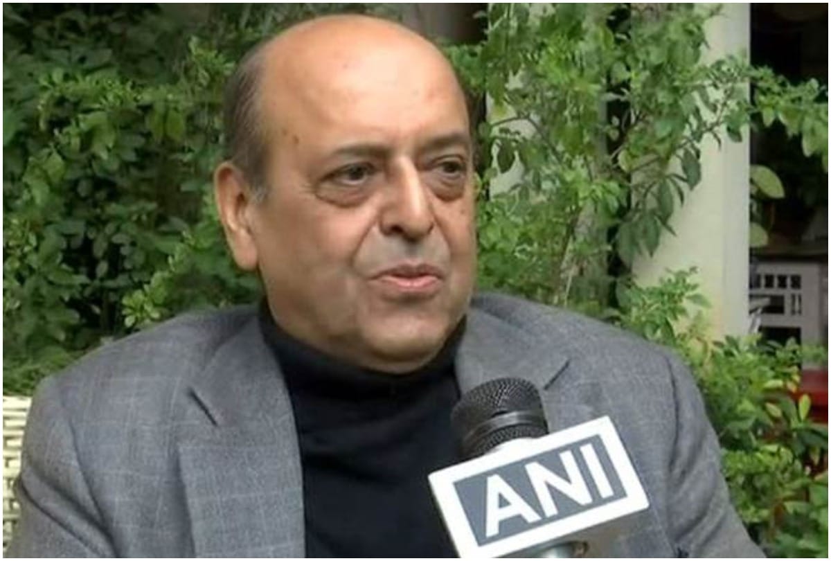 EVM used in london hackathon not election commission says naveen chawla
