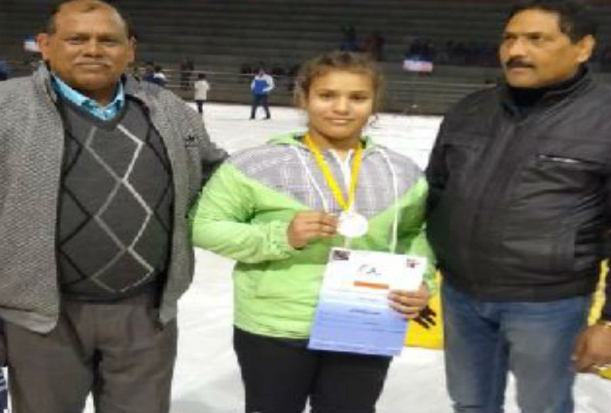 agra farmer's daughter neetu singh won gold medal in state wrestling