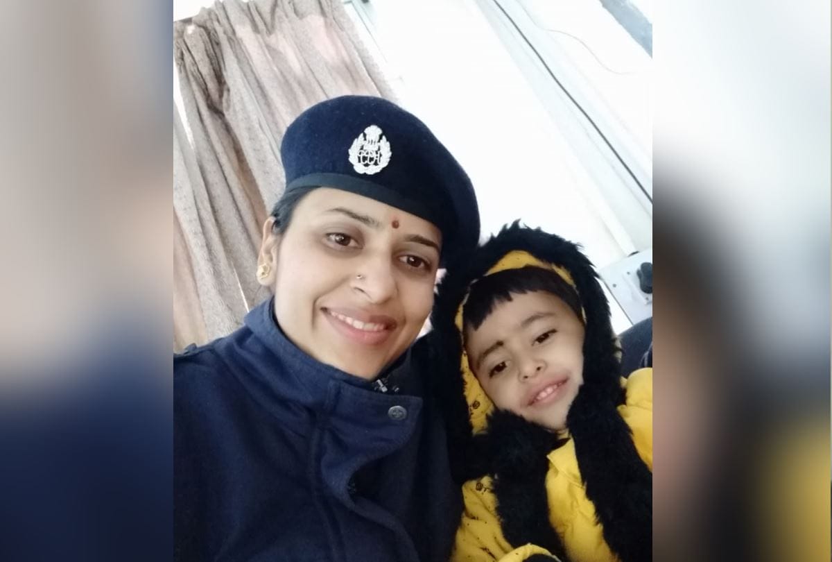 National Girls Day Selfie With Daughter At Workplace