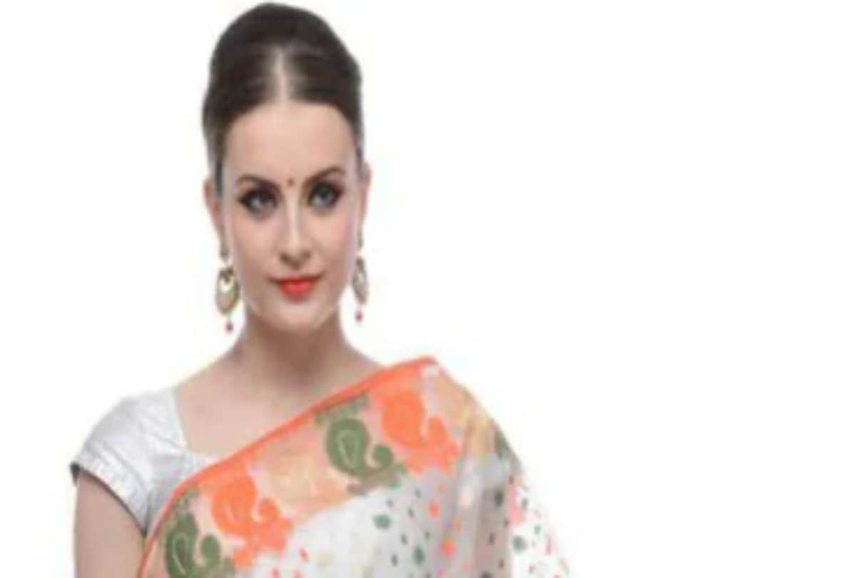 Know About How to Dress up on 26 Januray in Office