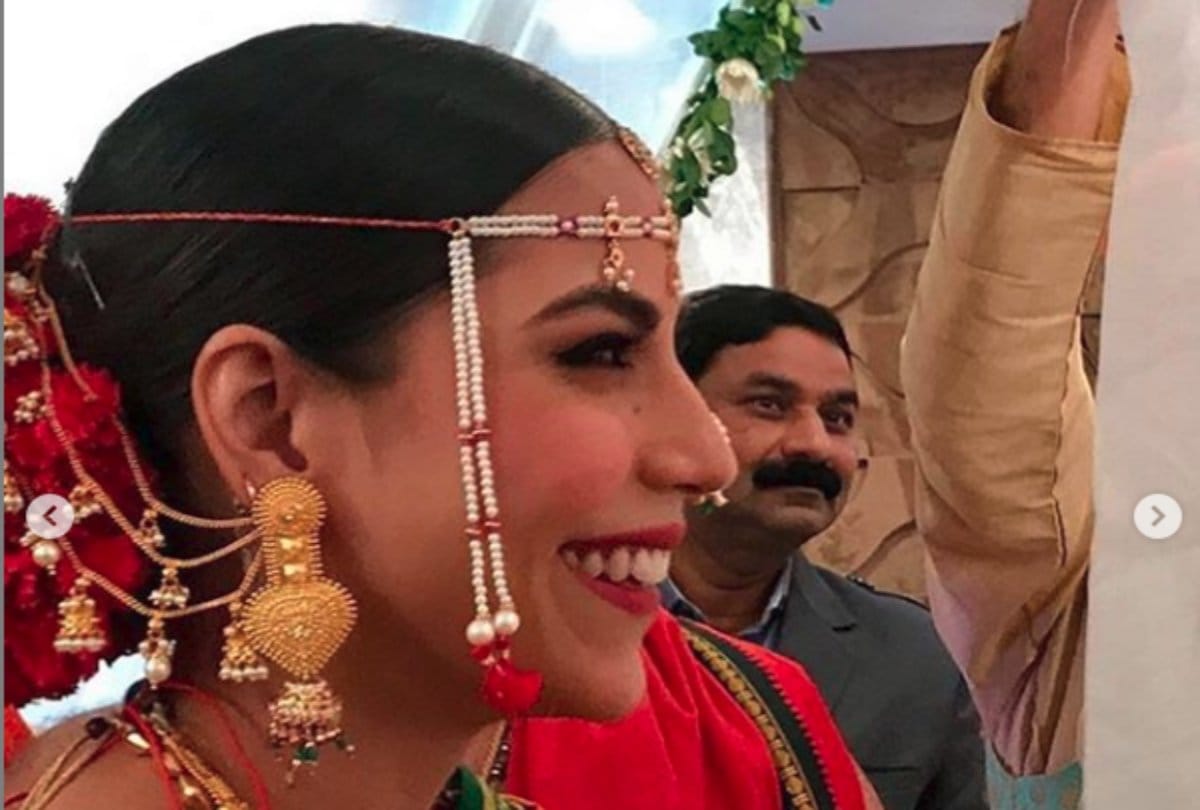 prateik babbar and sanya sagar get married look at the beautiful photos