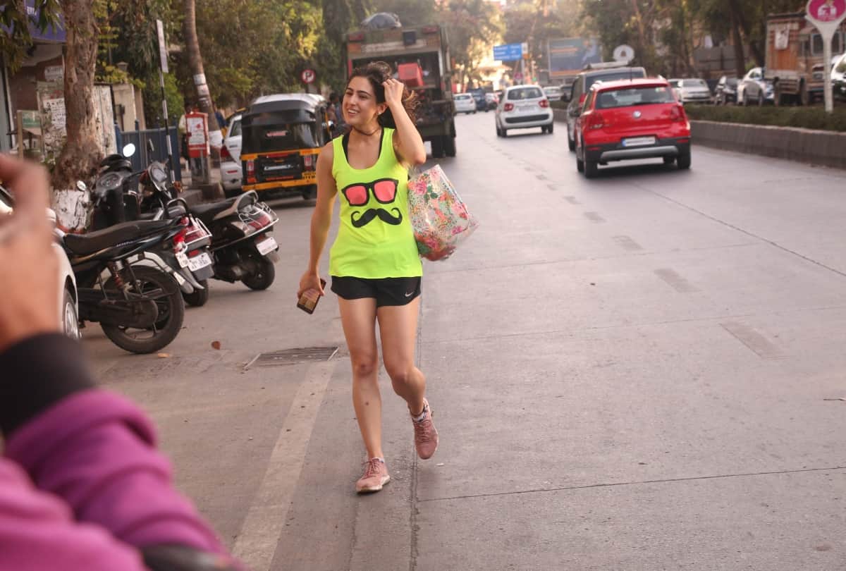 sara ali khan get the offer from karan johar dharma production