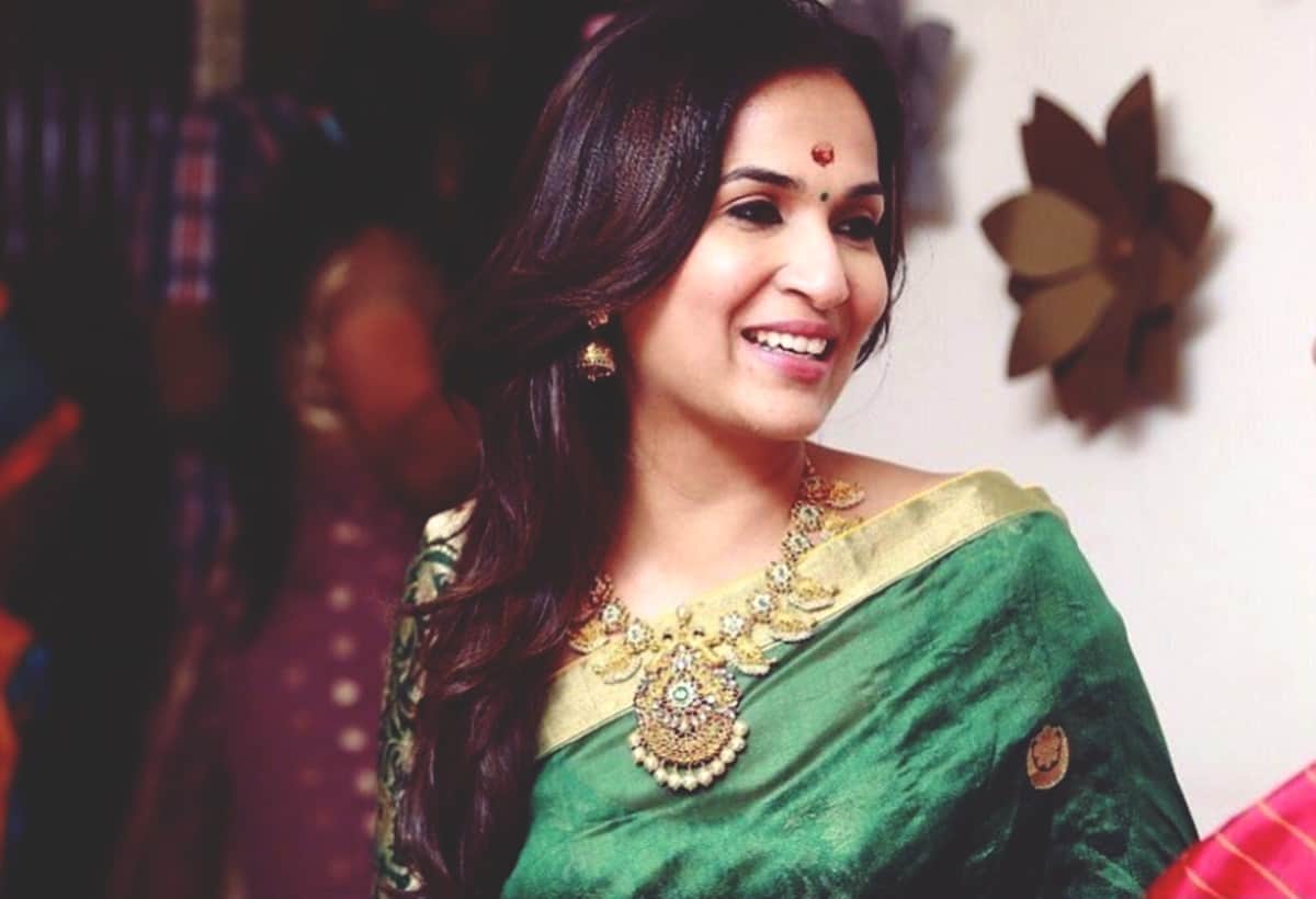 Rajinikanth daughter Soundarya shares Bride Mode pic before marry to vishagan vanangamudi