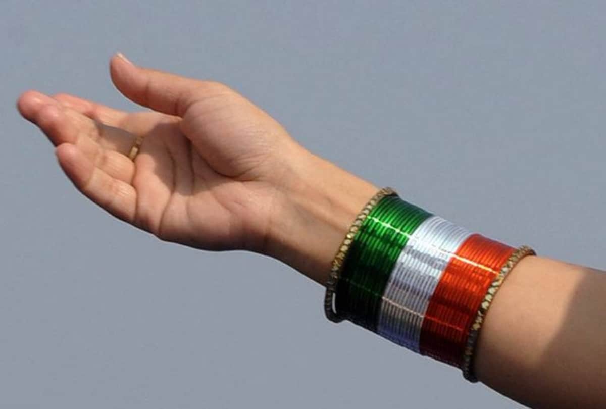 Know About How to Dress up on 26 Januray in Office