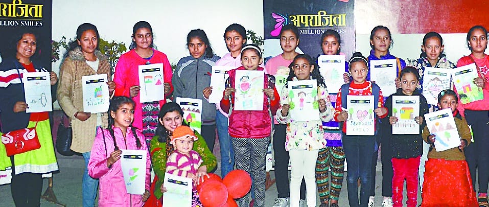 अपराजिता चित्रकला प्रतियोगिता में बच्चों ने बिखेरे कल्पनाओं के रंग