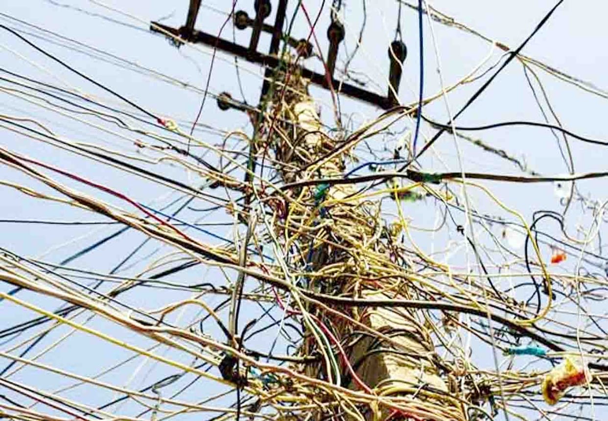 electricity theft caught in a ploice man home