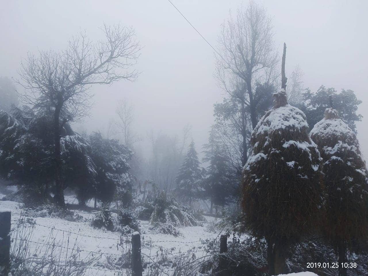 this hill station is favorite destination of bangali and delhi tourists