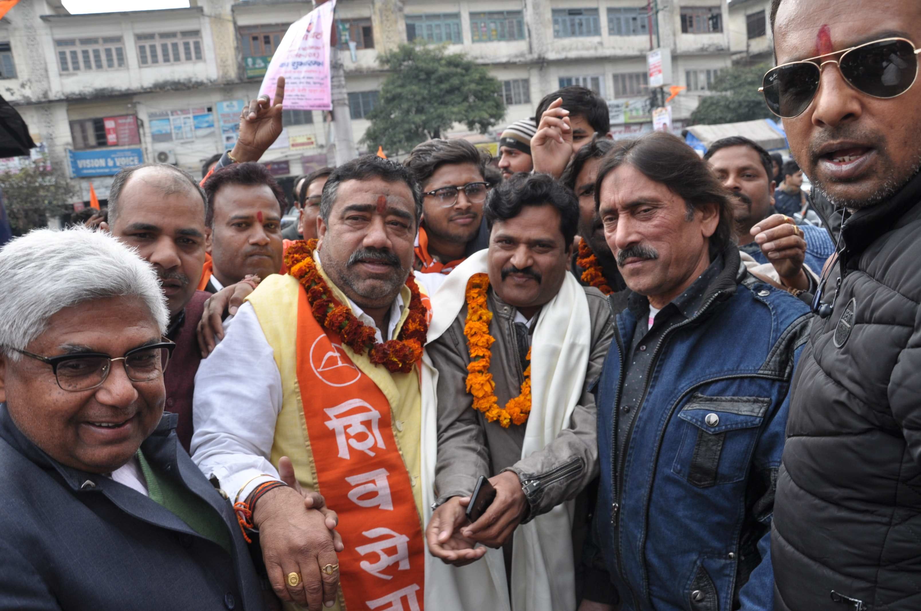 Nawazuddin Siddiqui family and Shiv Sena watch movie together