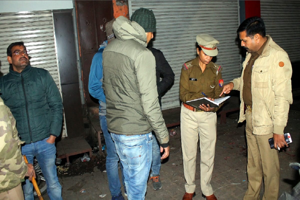 Raids in Red Light area in Meerut, Police officers liberated two minor girls