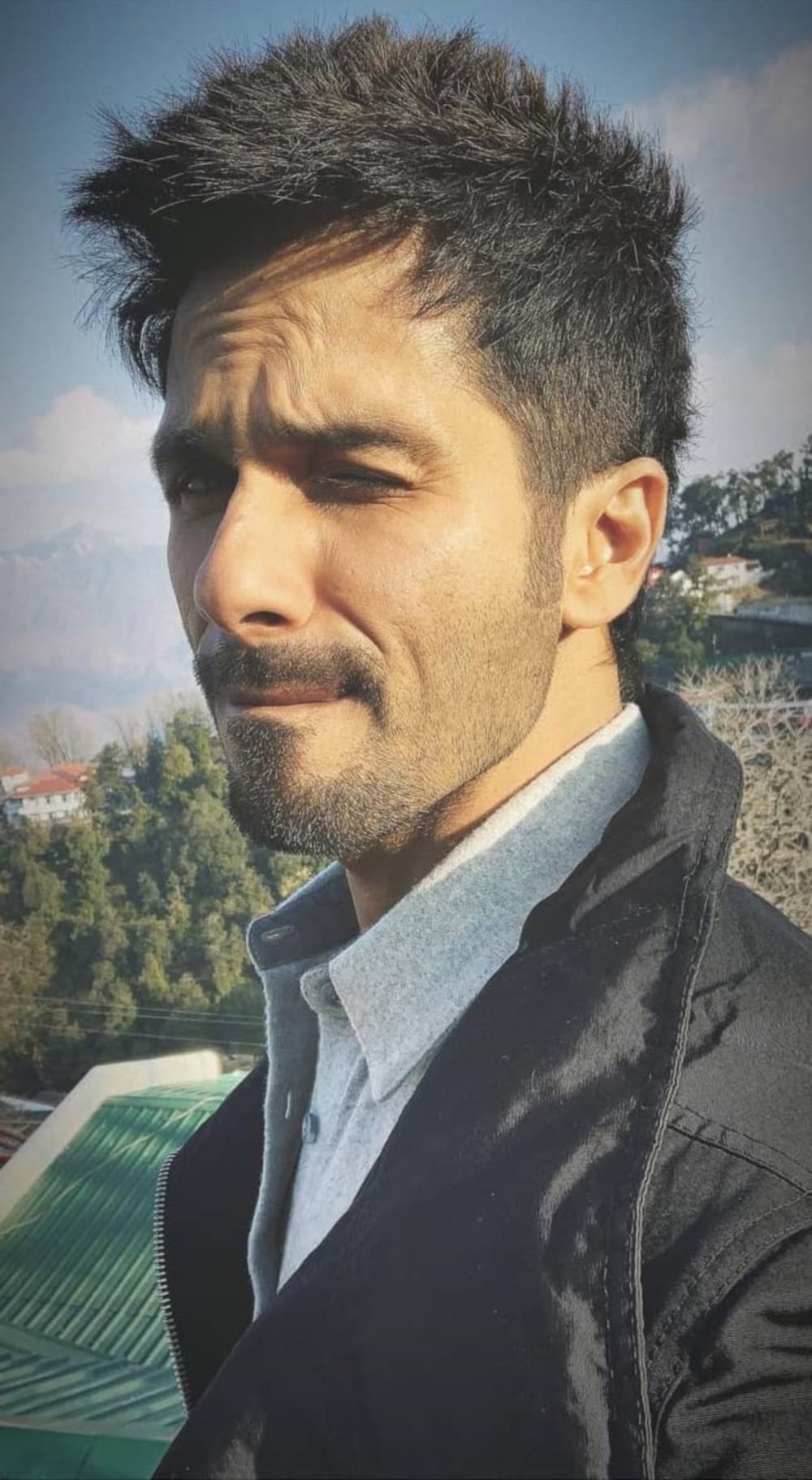 Shahid kapoor kabir singh shooting in mussoorie he enjoy winter
