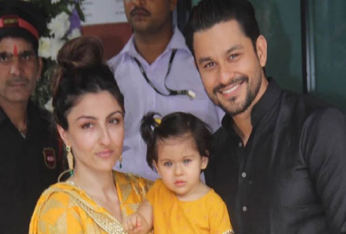 soha ali khan with saif ali khan and amrita singh in this throwback picture