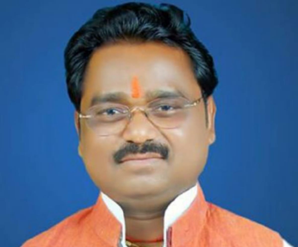 BJP MP insulted by People in sonbhadra