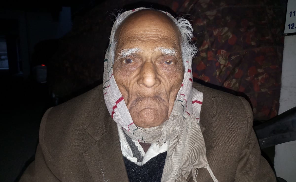 Freedom fighter burnt british inspector alive on the police station