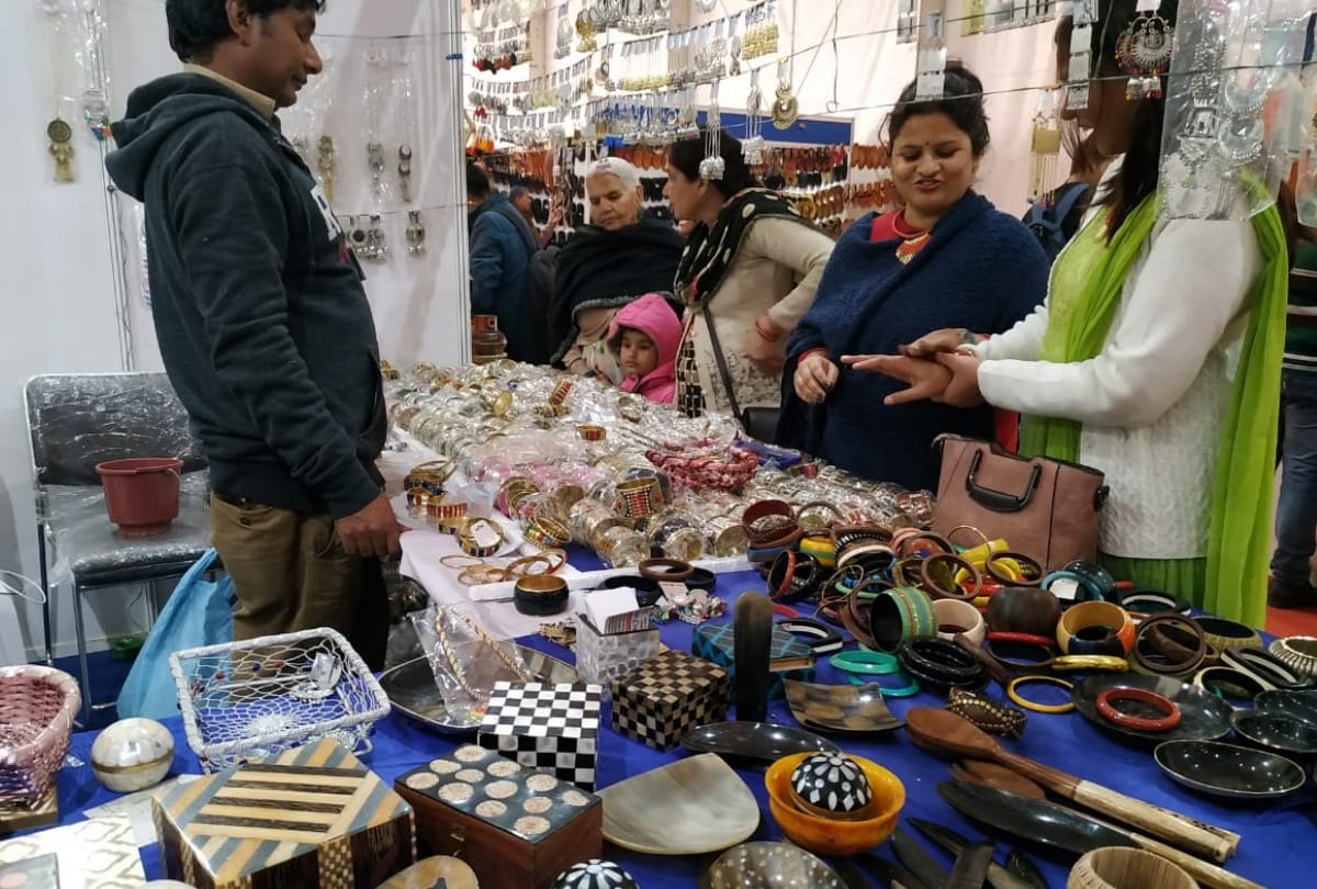 Prisoners handmade accessories are being sold at Maha Kumbh Mela 2019