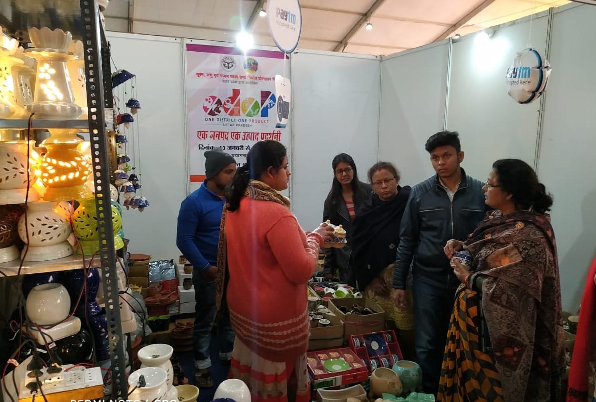 Prisoners handmade accessories are being sold at Maha Kumbh Mela 2019