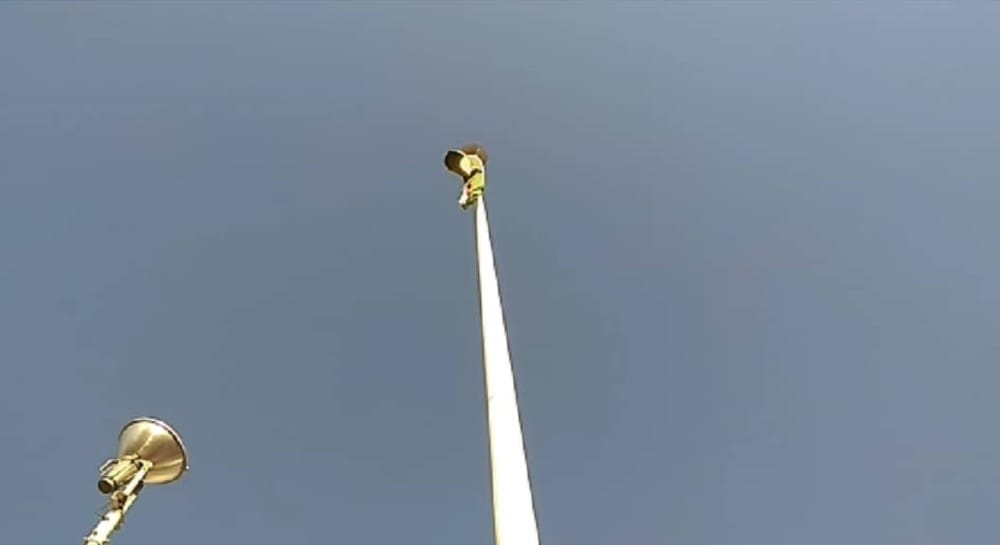 70th republic day baba ramdev flies national flag but not forget ram mandir nirman