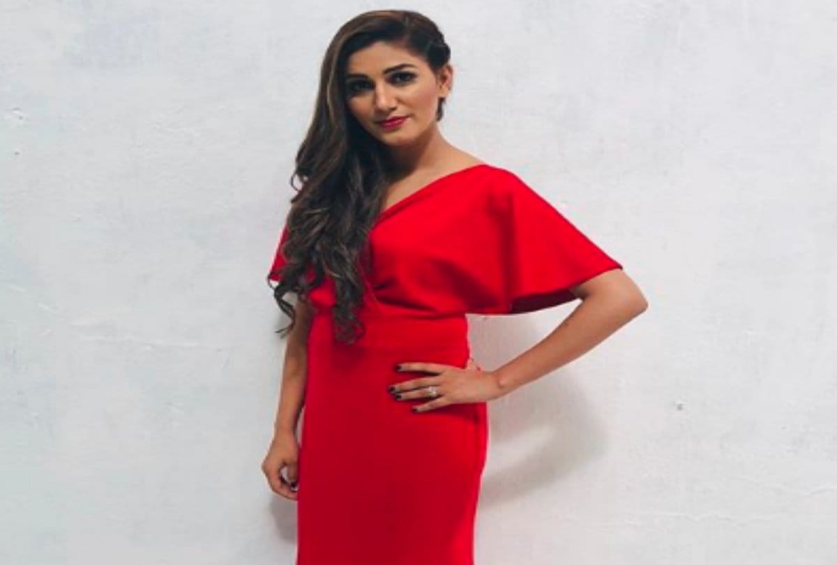 Bollywood Actress Sapna Choudhary Tik Tok Videos Viral on Social Media