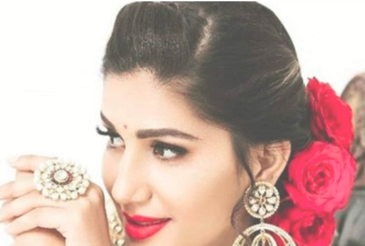 sapna choudhary new glamorous look in red gown