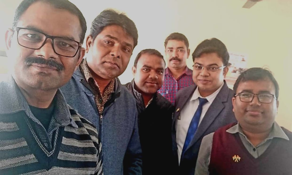 निजी खर्च पर निसहाय व गरीबों के इलाज का संकल्प
