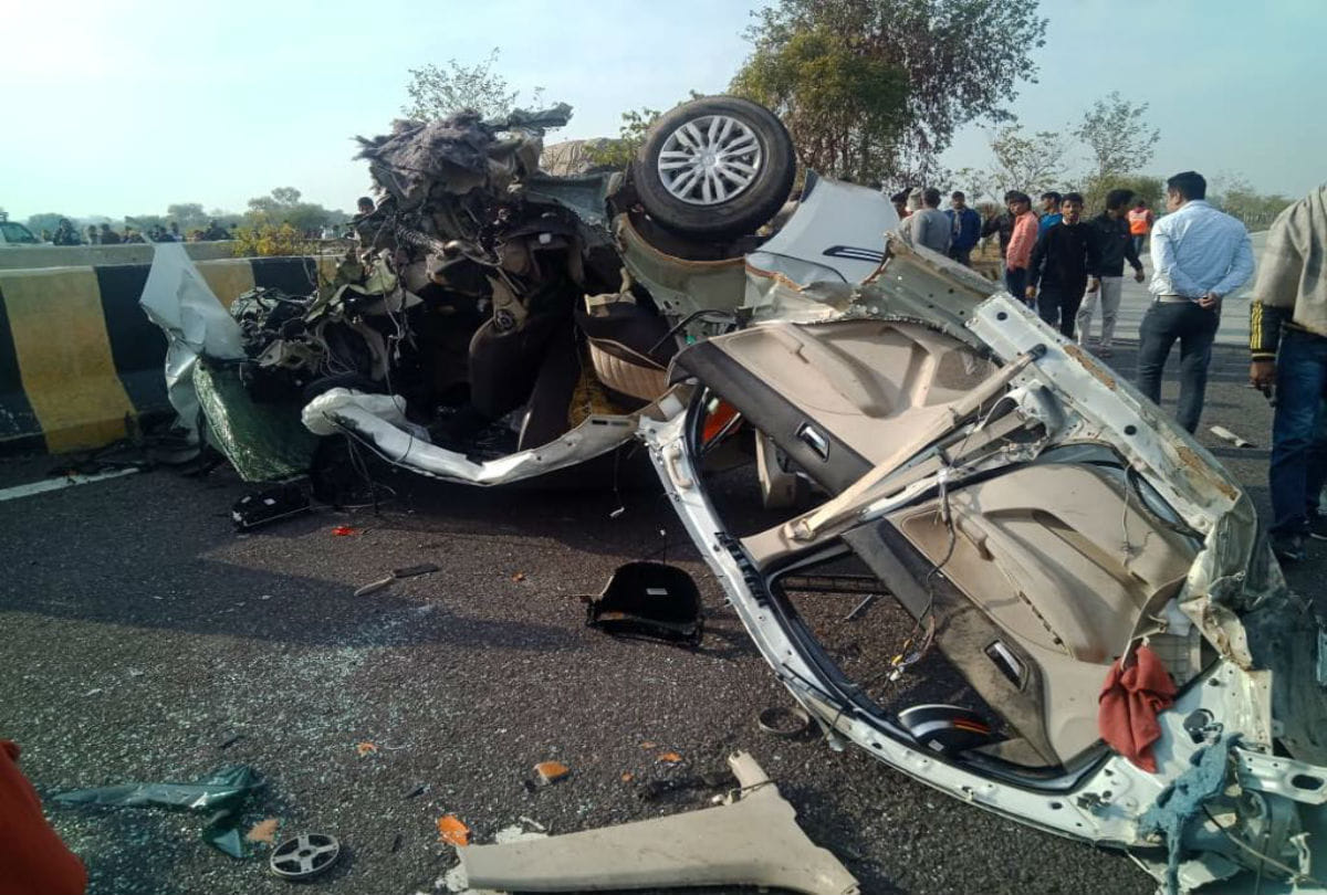 agra's businessman death in car accident at yamuna expressway