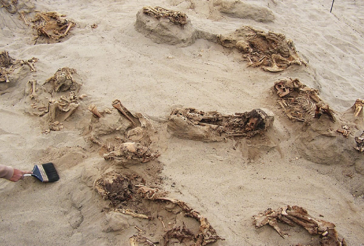 Ancient Mass Child Sacrifice Remains of many childrens found in peru