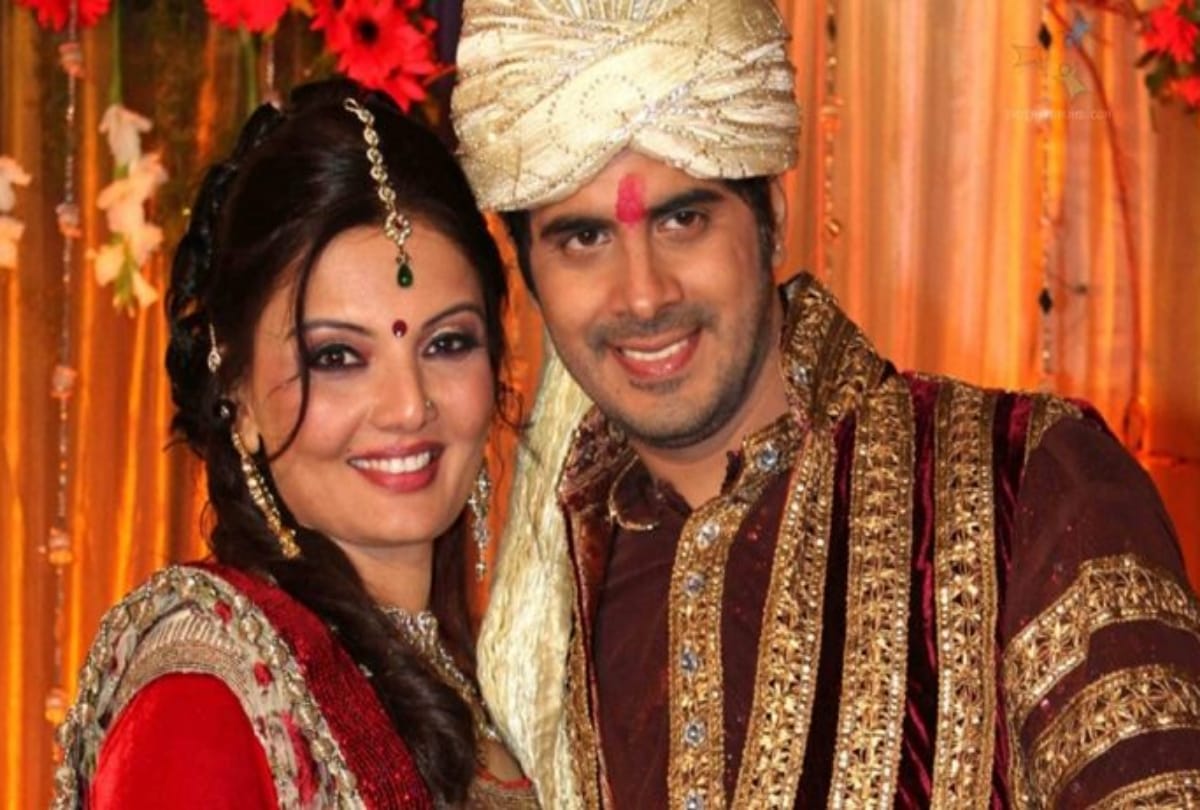 deepshikha nagpal birthday special faces domestic violence