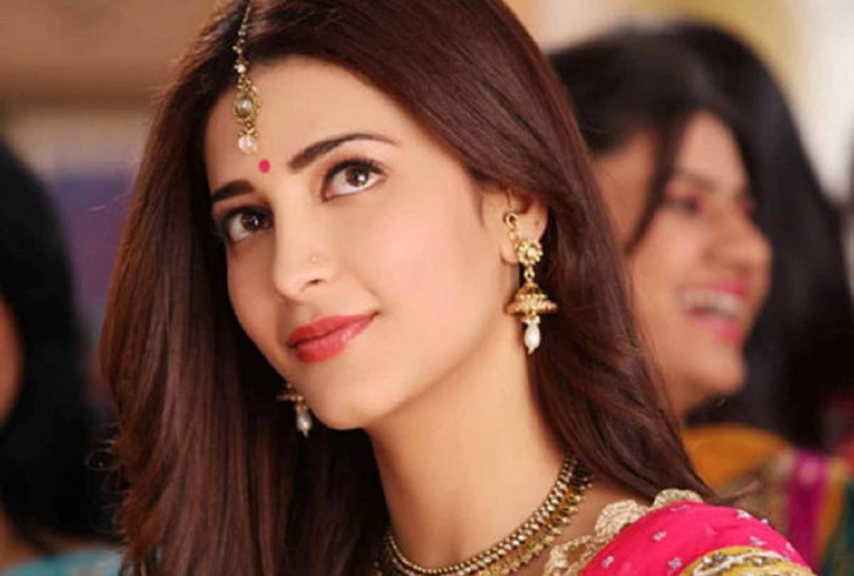 Shruti Hassan share adorable photo with daddy dearest Kamal Hassan and fans are loving this