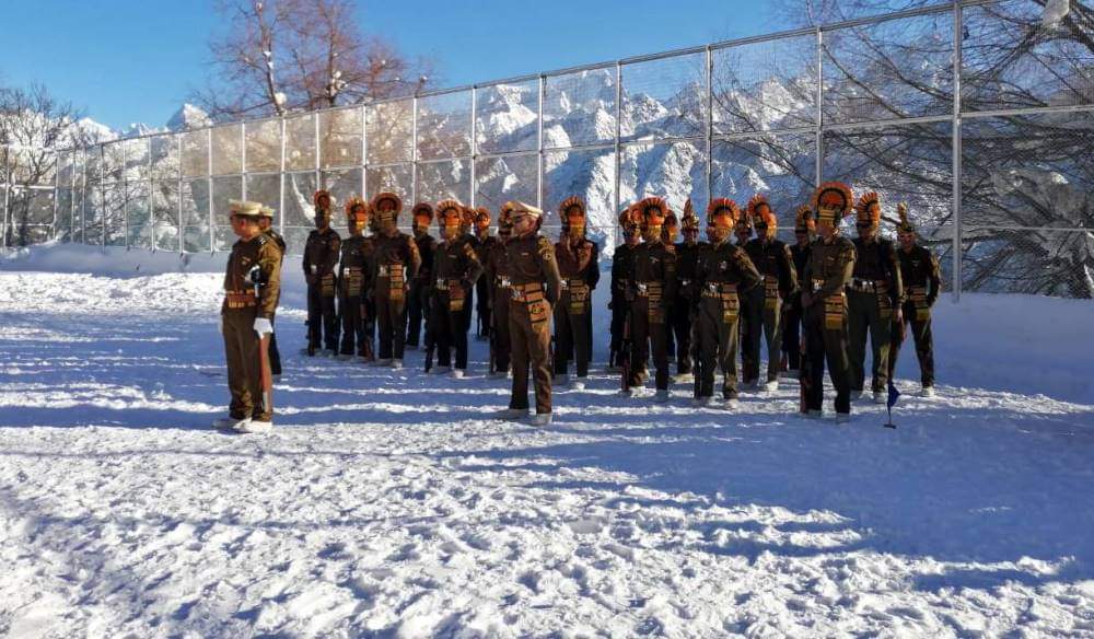 republic day celebration in uttarakhand during the snowfall