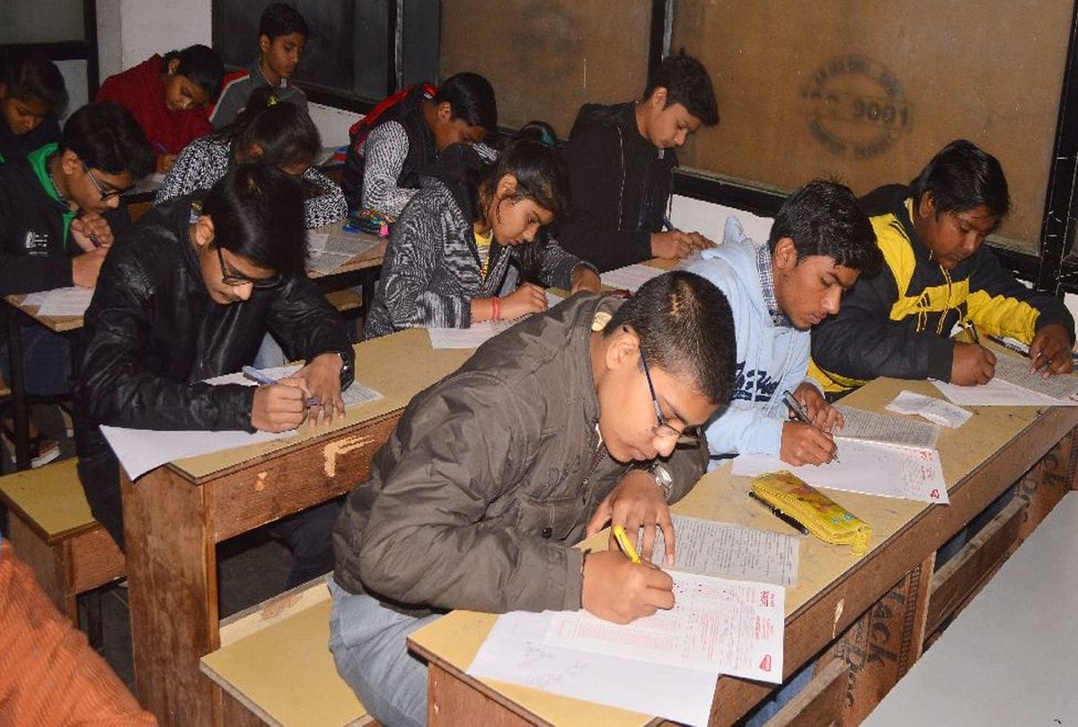 Scholarship for girls studying in 9th-10th standard apply from here