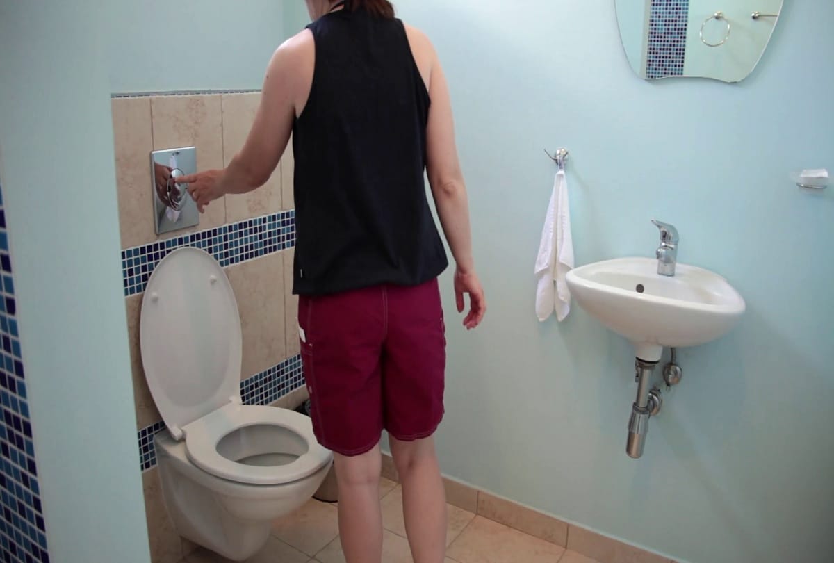 Frequent Urination in Night Causes and Symptoms Full Details in Hindi