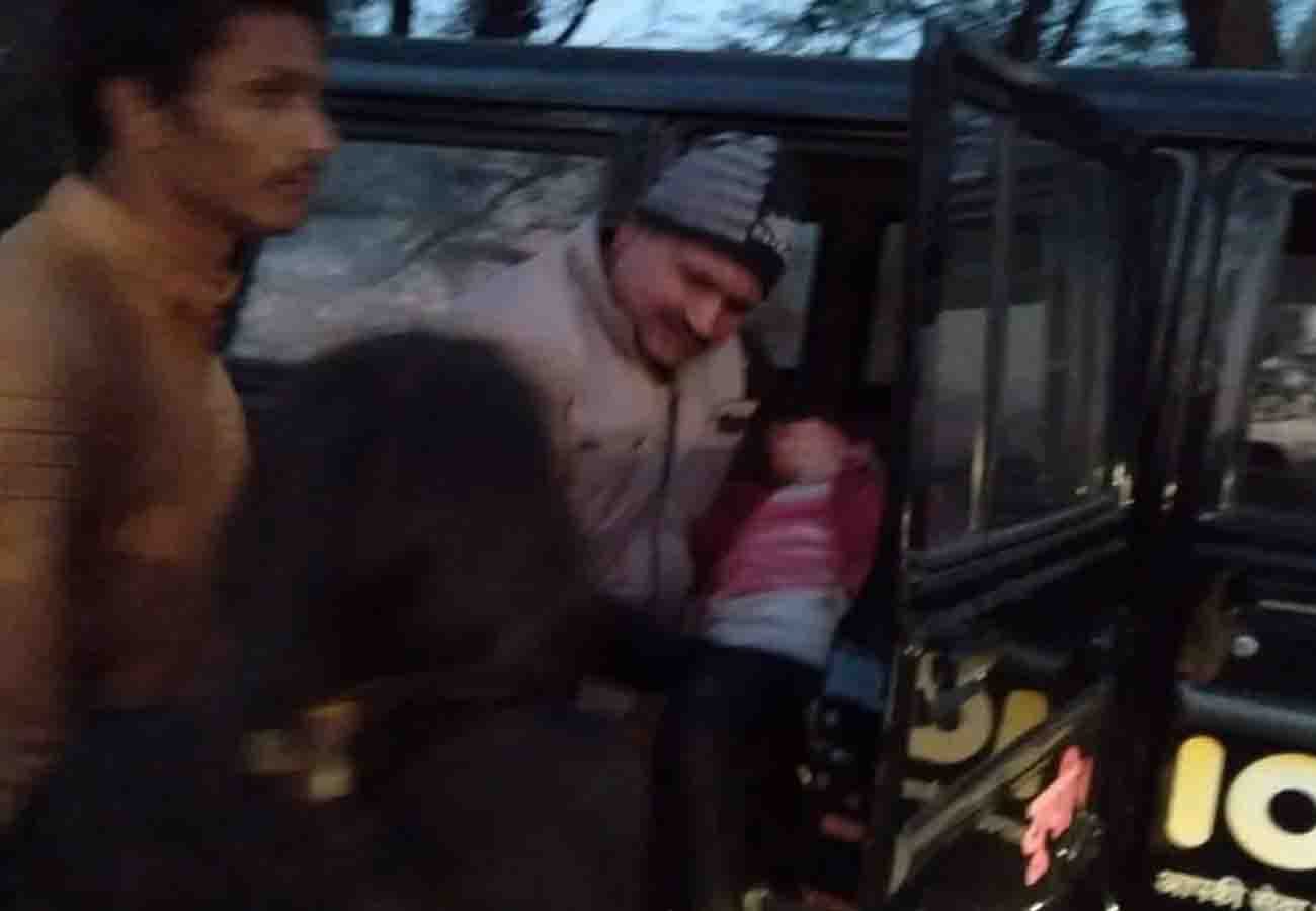 road accident in mahoba, one died and five injured