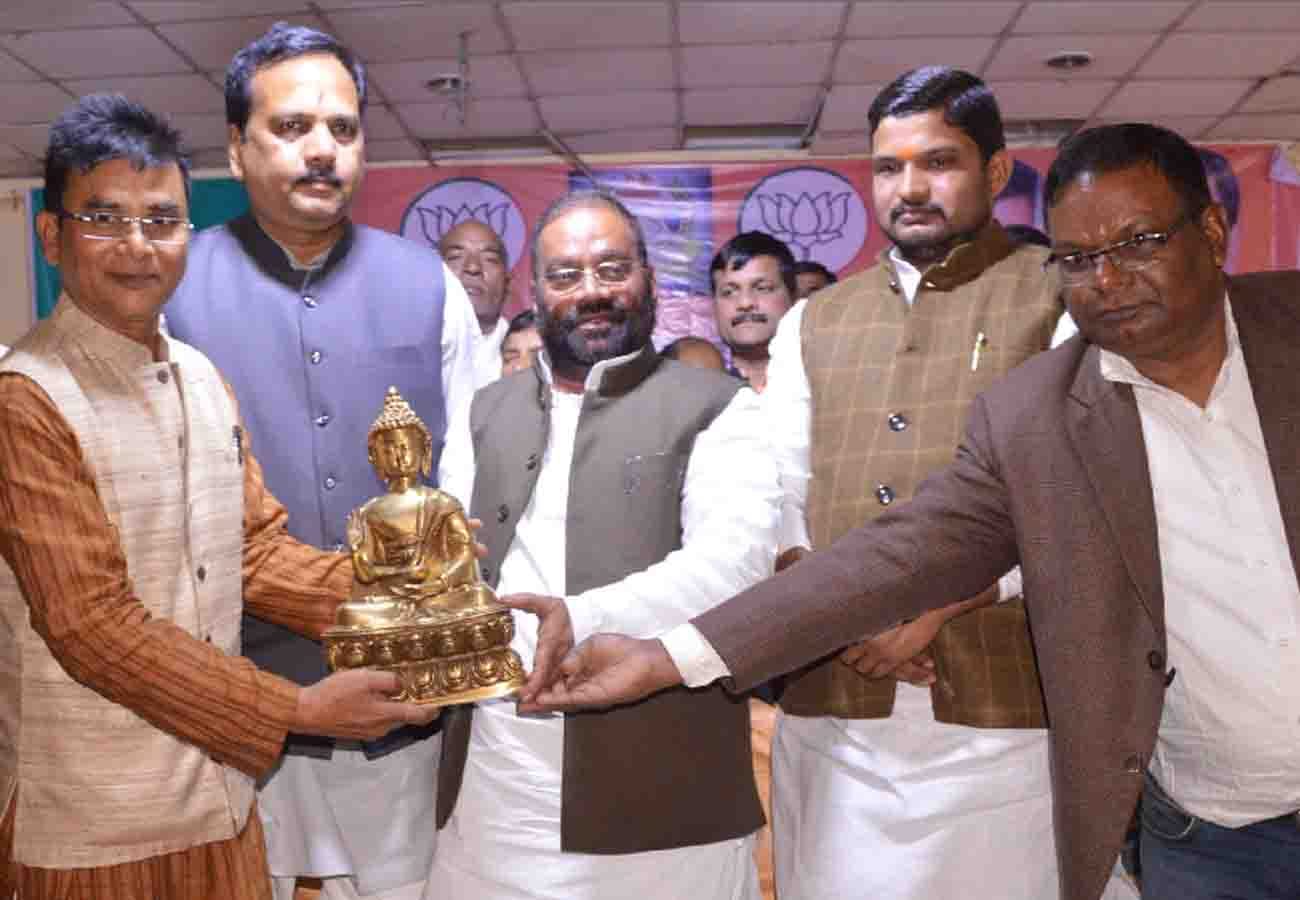 Swami Prasad Maurya statement on priyanka gandhi and rahul gandhi