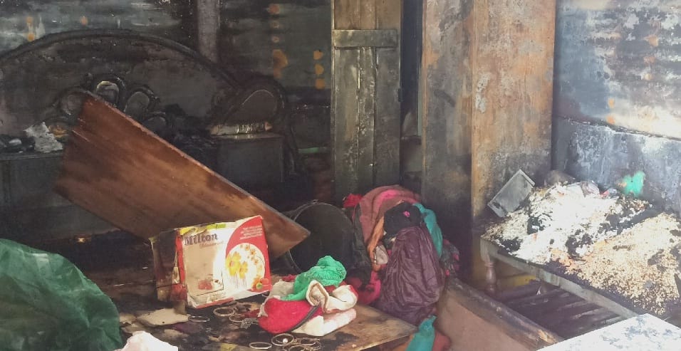 Two lakhs of households burnt ashes in the house