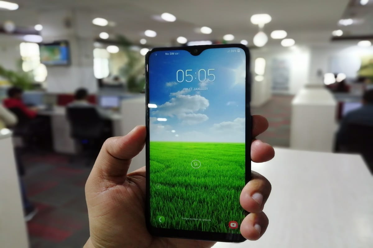Galaxy M10