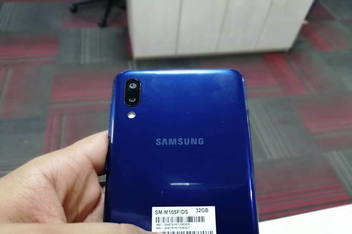 Samsung Galaxy M20 And Galaxy M10 Flash Sale Today Via Amazon and samsung store