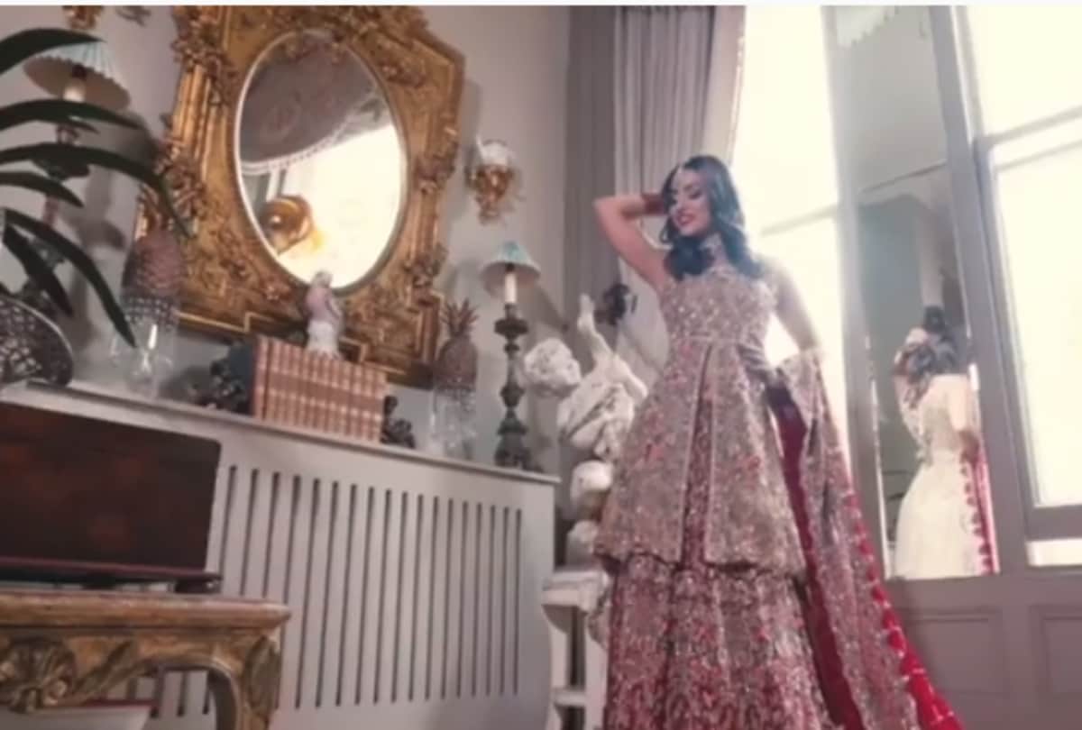 Hina Khan bridal photo shoot viral on social media