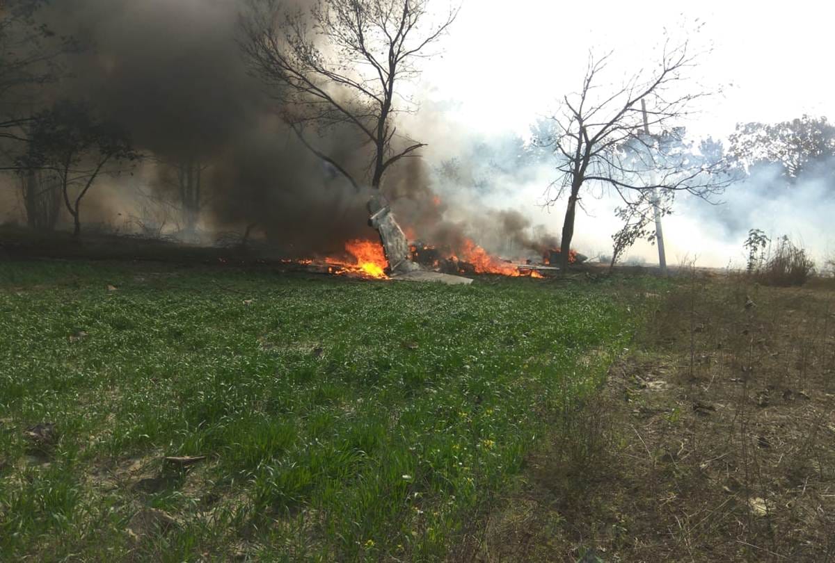 Military plane crashes near myanmar mandalay12 dies resuce opreation countine