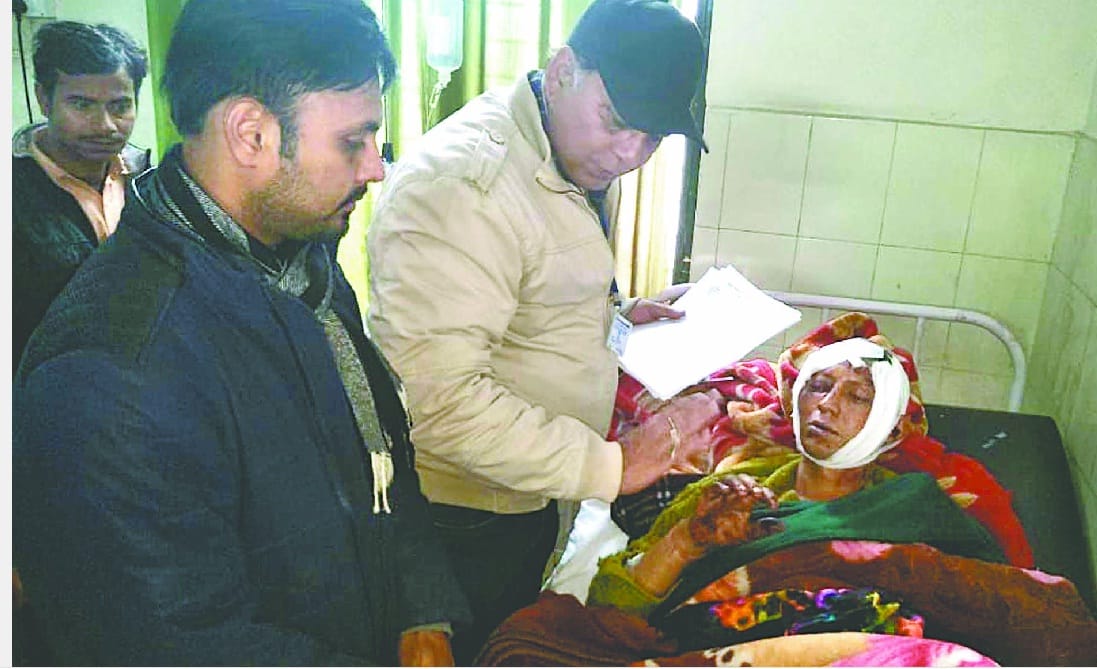 Two injured people sent to aims