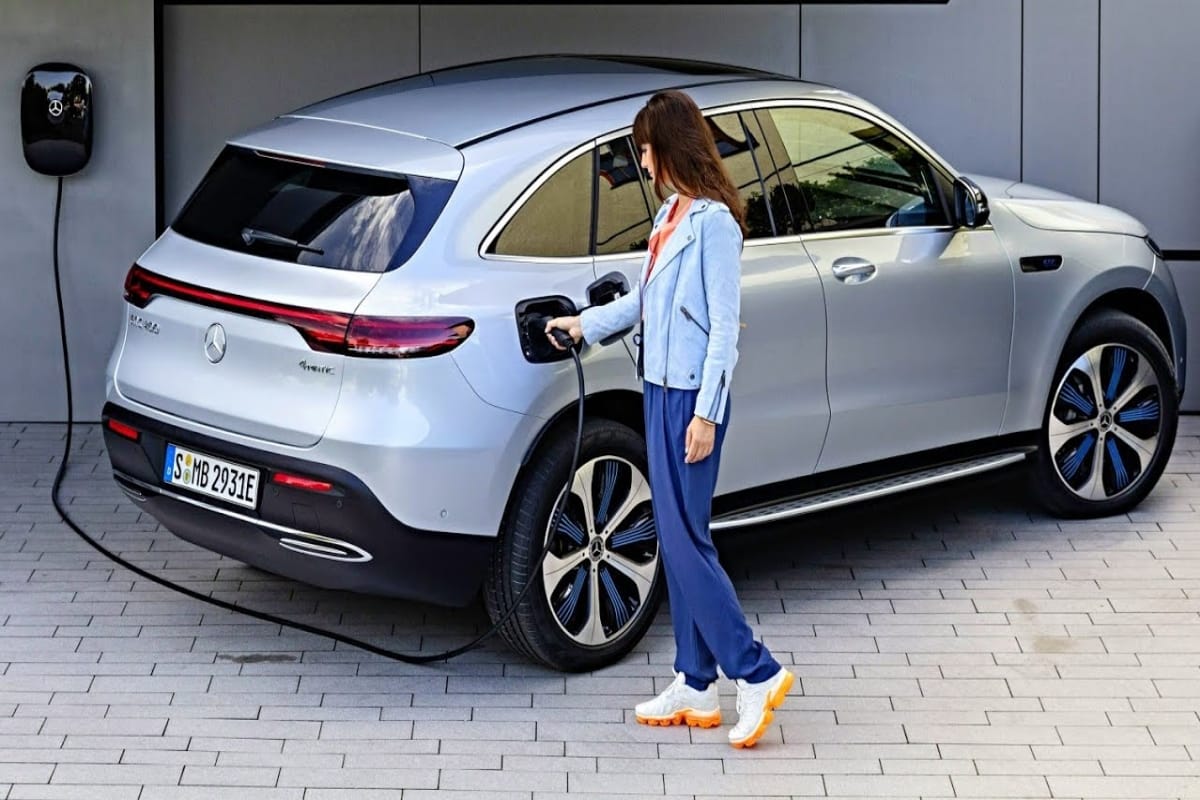 Mercedes will launch his first electric suv in india by the end of this year
