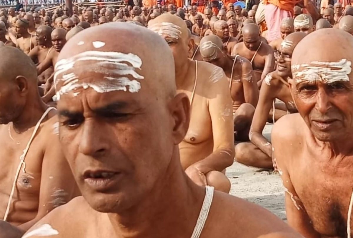 Two thousand people made Naga Sadhu including many foreigners in Prayagraj Kumbh Mela 2019
