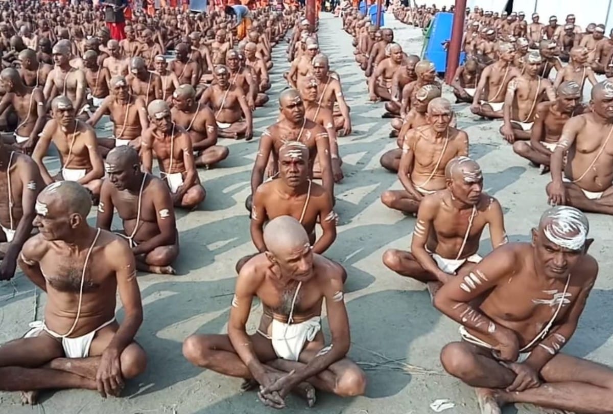 Two thousand people made Naga Sadhu including many foreigners in Prayagraj Kumbh Mela 2019