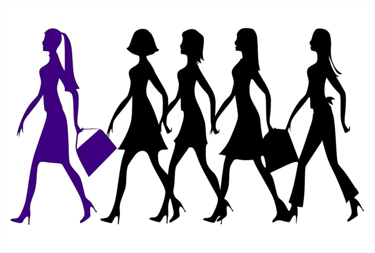 Palmistry Girls earn a lot of respect and prestige in life who have these symbols on their hand