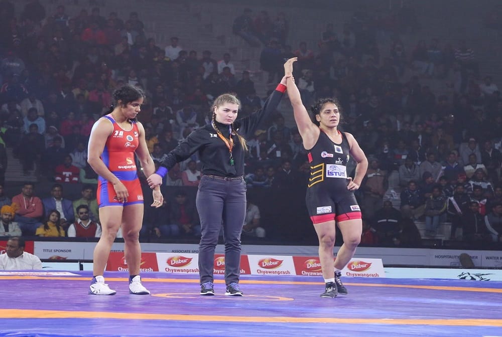 PWL : Anita takes Punjab to top of table with win over Navjot