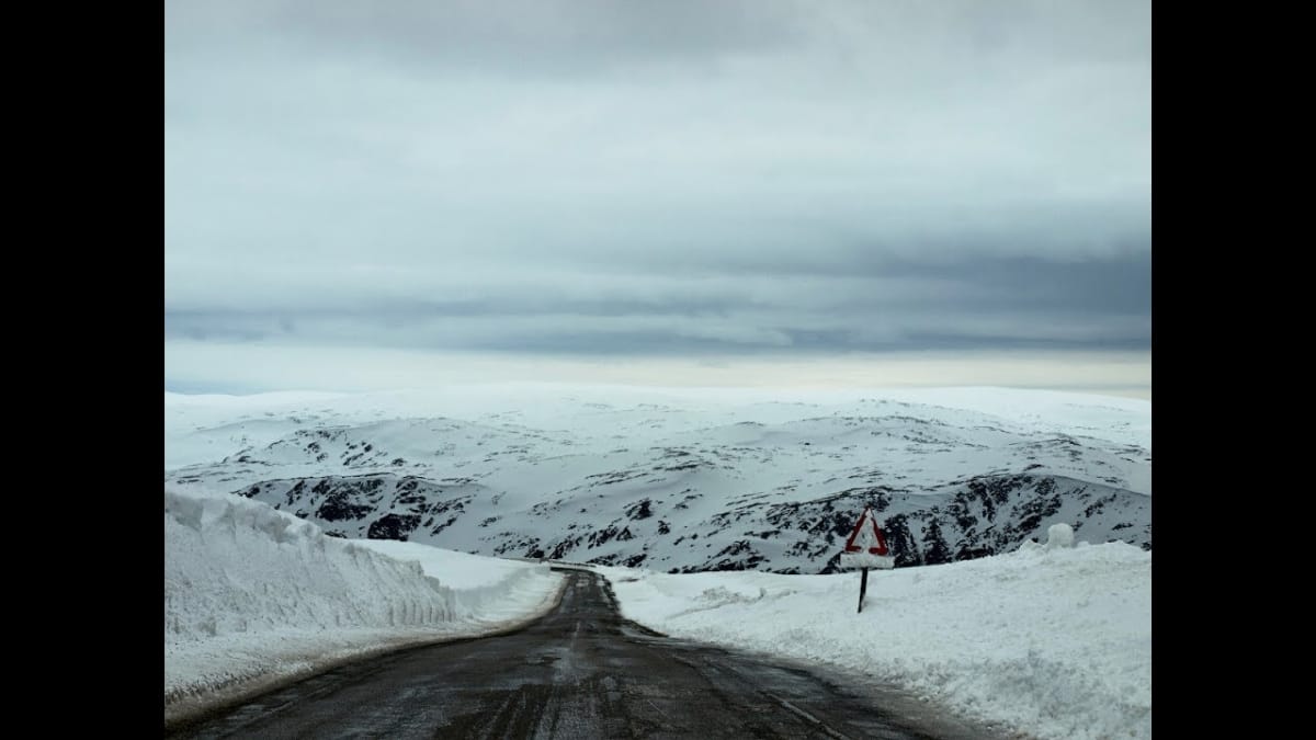north pole Norway is the last road of the world where going alone is restricted