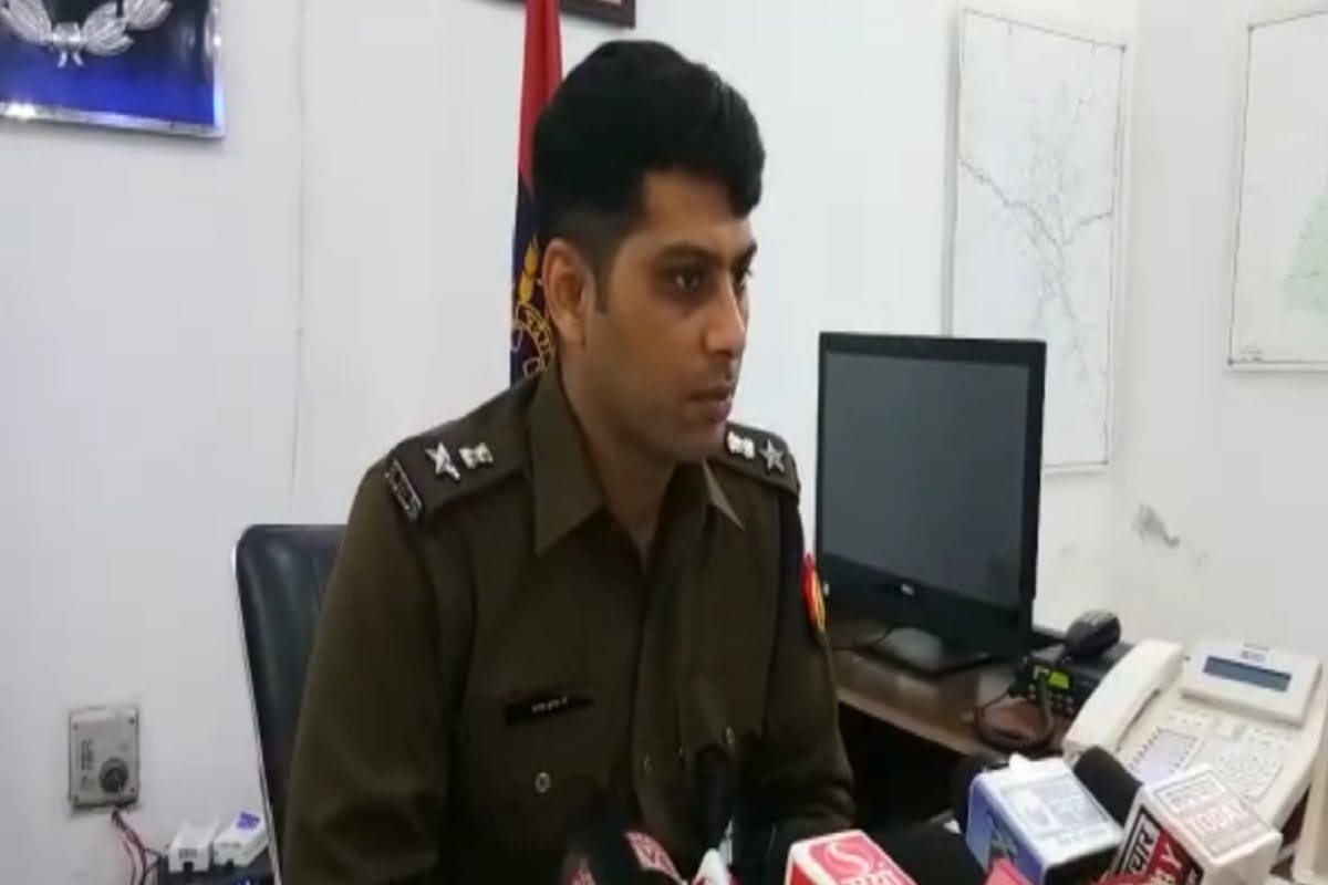 Saharanpur loot case: The accused inspector Lalit Kumar Tyagi is locked in the Deoband jail